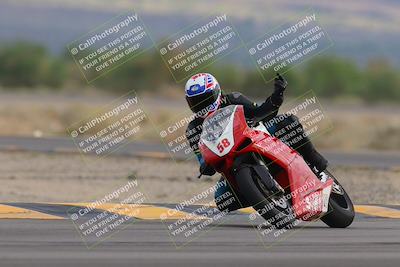 media/Sep-10-2023-SoCal Trackdays (Sun) [[6b4faecef6]]/Turn 14 (820am)/